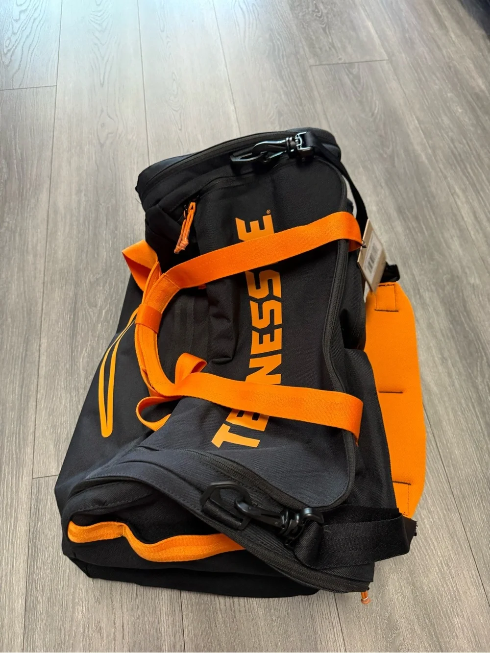 Tennessee University Duffel Bag Nike Utility Power UTK VOLS Team Issued  PE